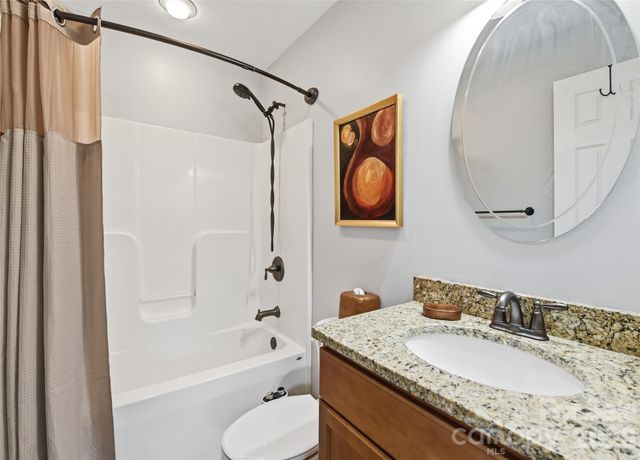 737 Traditions Way, Mars Hill, NC 28754