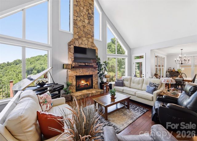 737 Traditions Way, Mars Hill, NC 28754