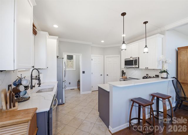 737 Traditions Way, Mars Hill, NC 28754