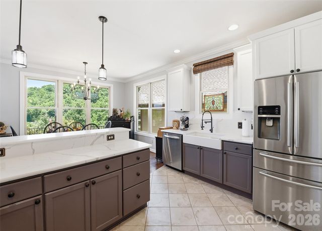 737 Traditions Way, Mars Hill, NC 28754