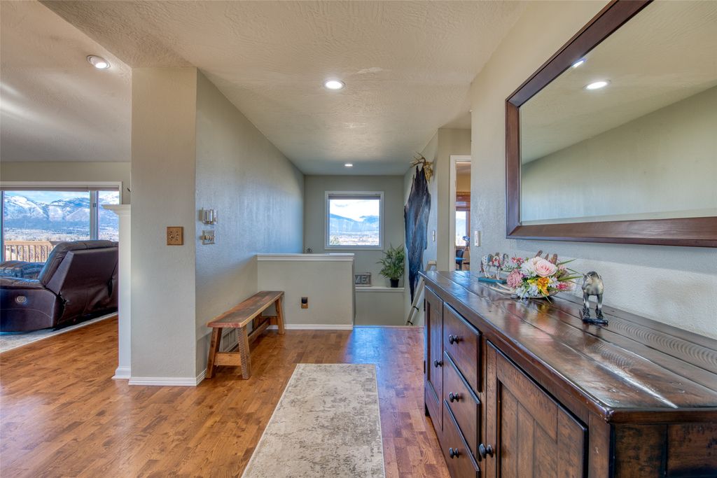 675 Warbler Lane, Corvallis, MT 59828 photo 21