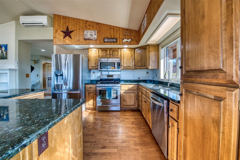 675 Warbler Lane, Corvallis, MT 59828 photo 28