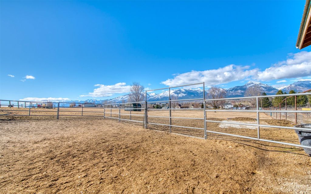 675 Warbler Lane, Corvallis, MT 59828 photo 72