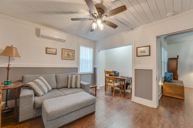 2410 Park Street, Greenville, TX 75401