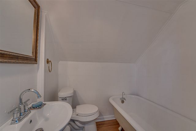 2410 Park Street, Greenville, TX 75401