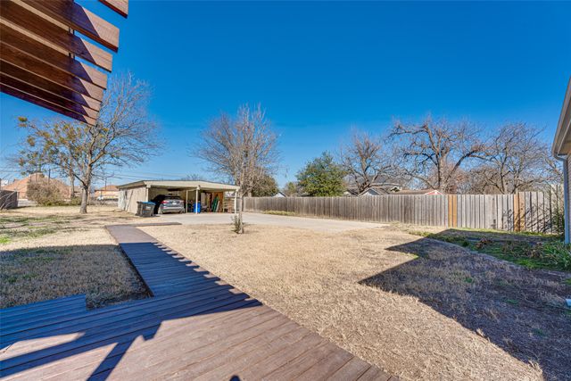 2410 Park Street, Greenville, TX 75401