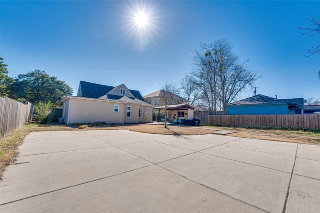 2410 Park Street, Greenville, TX 75401