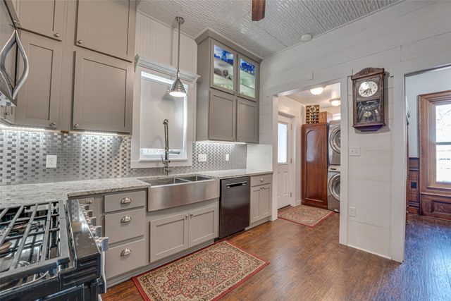 2410 Park Street, Greenville, TX 75401