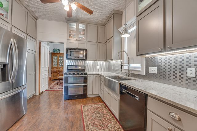 2410 Park Street, Greenville, TX 75401