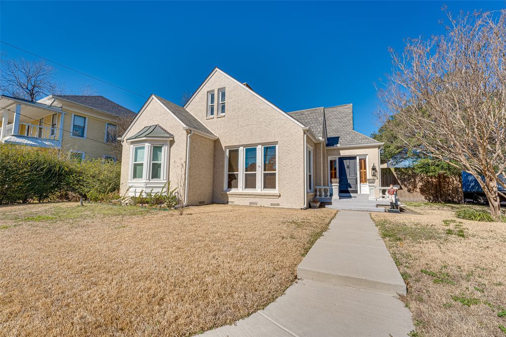 2410 Park Street, Greenville, TX 75401