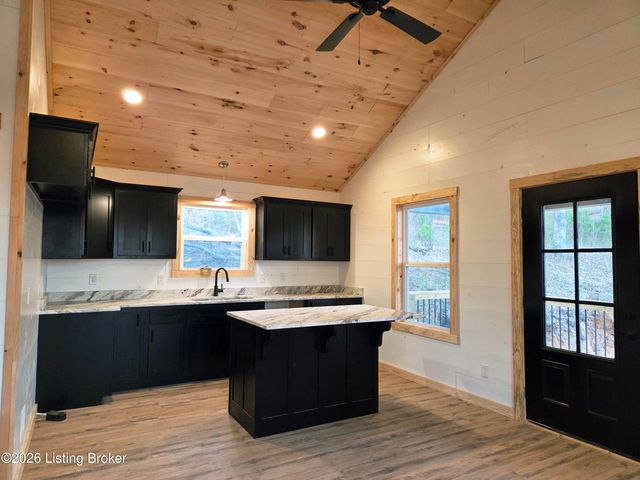 1181 Webb Ford Rd, Clarkson, KY 42726