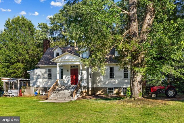 2349 SKINKERS NECK RD, Rappahannock Academy, VA 22538