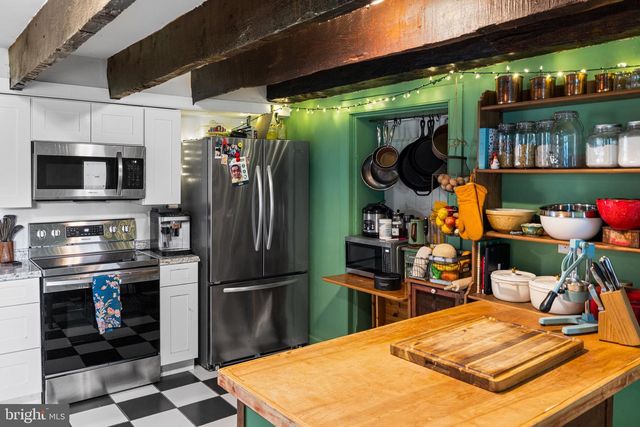 2349 SKINKERS NECK RD, Rappahannock Academy, VA 22538