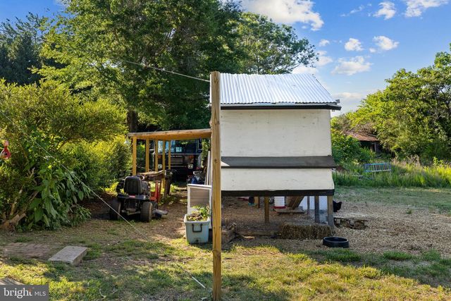 2349 SKINKERS NECK RD, Rappahannock Academy, VA 22538