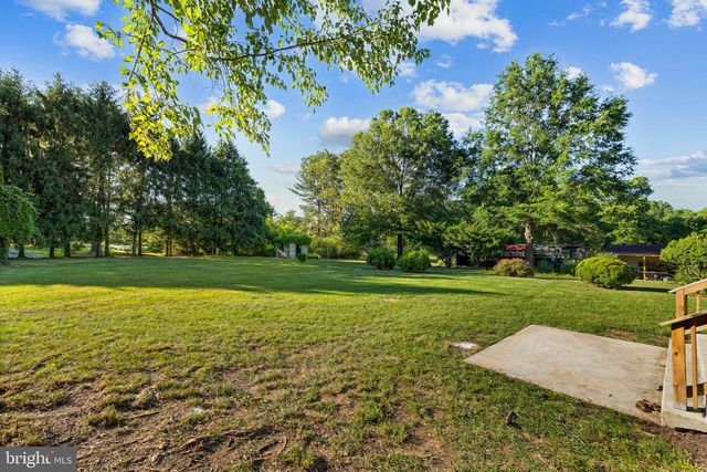 2349 SKINKERS NECK RD, Rappahannock Academy, VA 22538