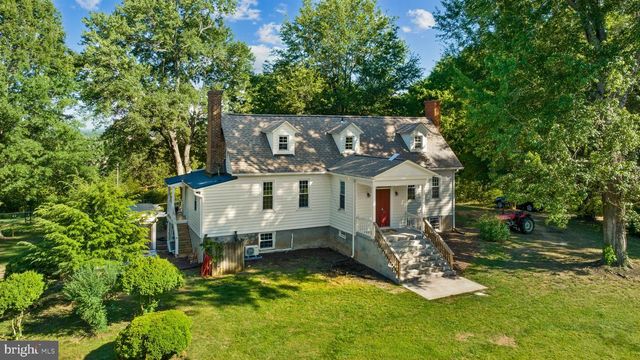 2349 SKINKERS NECK RD, Rappahannock Academy, VA 22538