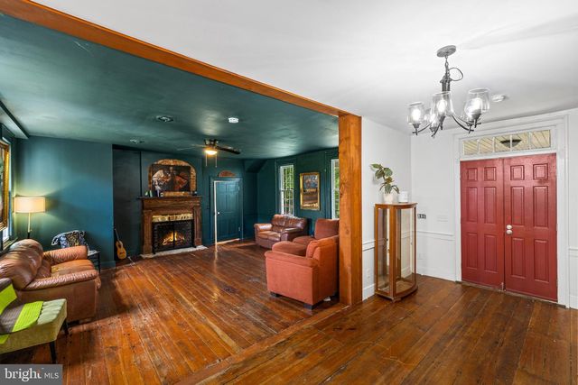 2349 SKINKERS NECK RD, Rappahannock Academy, VA 22538