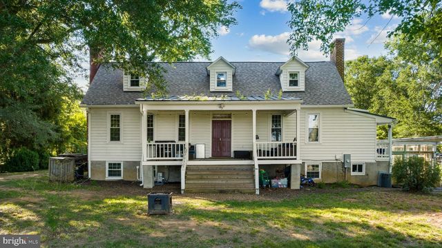 2349 SKINKERS NECK RD, Rappahannock Academy, VA 22538