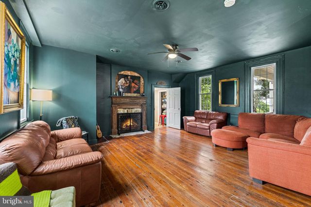 2349 SKINKERS NECK RD, Rappahannock Academy, VA 22538