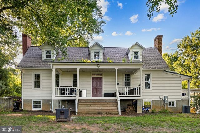2349 SKINKERS NECK RD, Rappahannock Academy, VA 22538