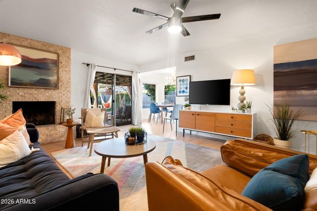 3911 E DAHLIA Drive, Phoenix, AZ 85032