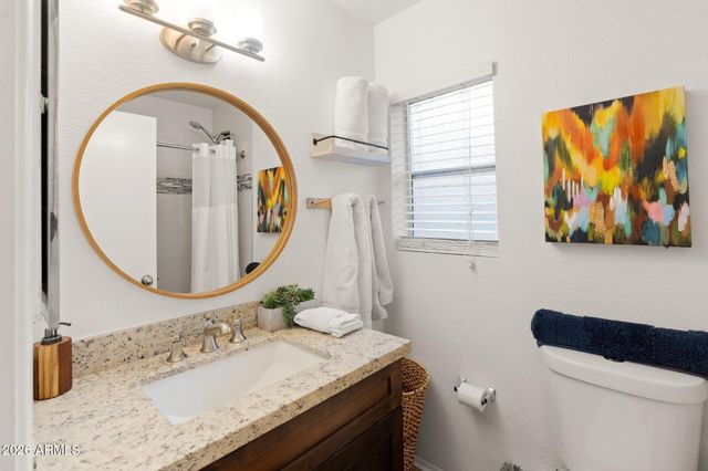 3911 E DAHLIA Drive, Phoenix, AZ 85032