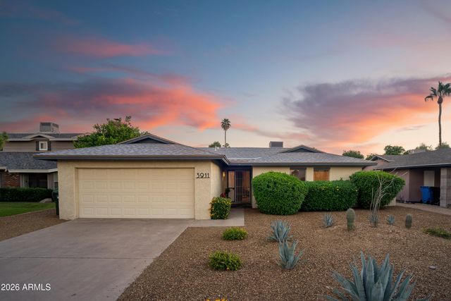 3911 E DAHLIA Drive, Phoenix, AZ 85032