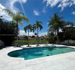 1800 NW 78th Avenue, Pembroke Pines, FL 33024