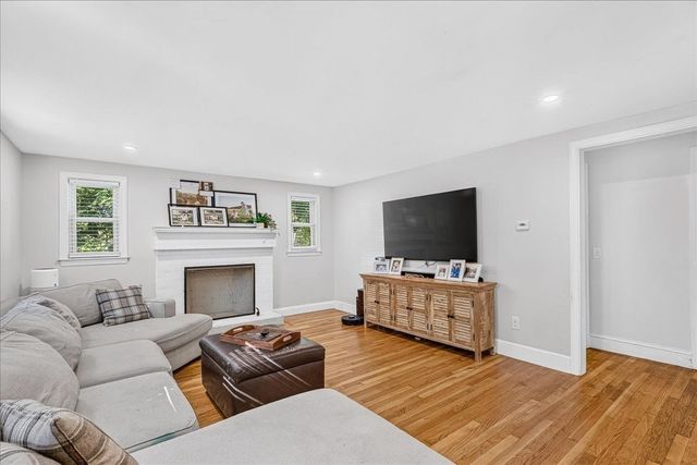 12 Pat Rd, Hanover, MA 02339