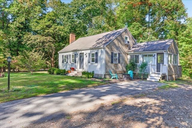 12 Pat Rd, Hanover, MA 02339