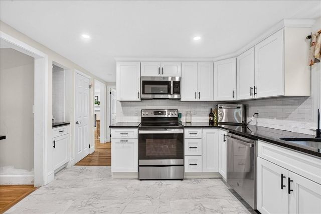 12 Pat Rd, Hanover, MA 02339