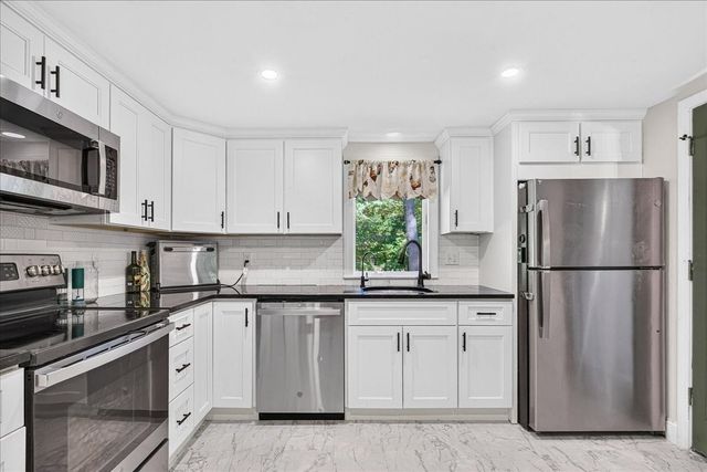 12 Pat Rd, Hanover, MA 02339