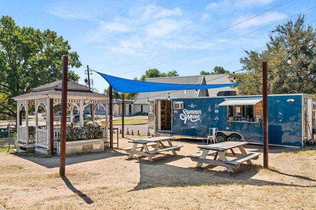 6800 Menchaca RD 9, Austin, TX 78745