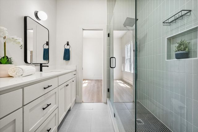 501 S Clinton Avenue, Dallas, TX 75208