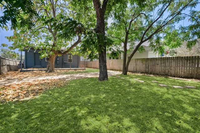 501 S Clinton Avenue, Dallas, TX 75208