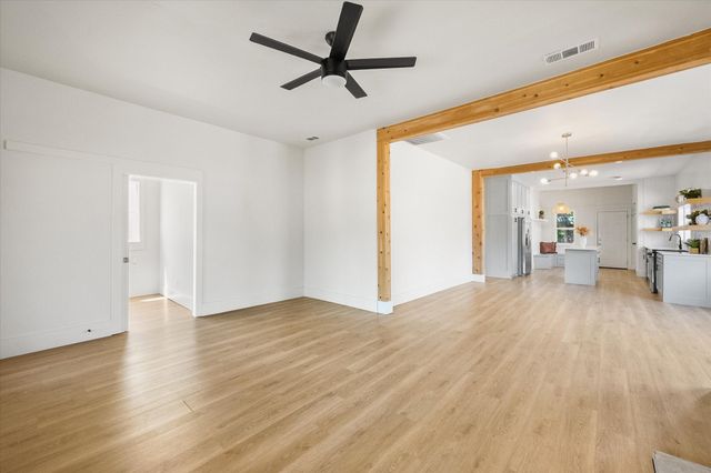 501 S Clinton Avenue, Dallas, TX 75208