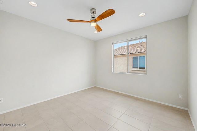6809 W Cape Royal Place, Marana, AZ 85658