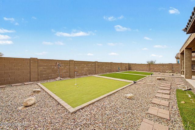 6809 W Cape Royal Place, Marana, AZ 85658