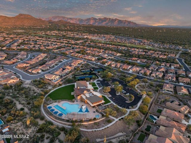 6809 W Cape Royal Place, Marana, AZ 85658