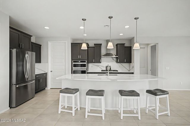 6809 W Cape Royal Place, Marana, AZ 85658