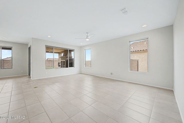 6809 W Cape Royal Place, Marana, AZ 85658