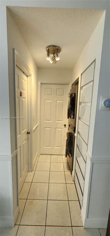 15585 SW 76th Ln A81-8, Miami, FL 33193