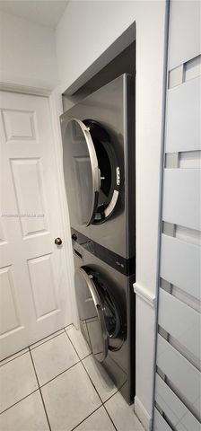 15585 SW 76th Ln A81-8, Miami, FL 33193