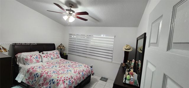 15585 SW 76th Ln A81-8, Miami, FL 33193