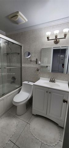 15585 SW 76th Ln A81-8, Miami, FL 33193