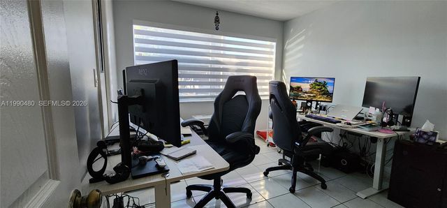 15585 SW 76th Ln A81-8, Miami, FL 33193