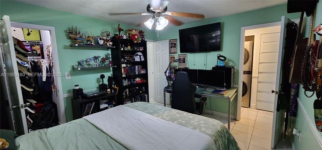 15585 SW 76th Ln A81-8, Miami, FL 33193