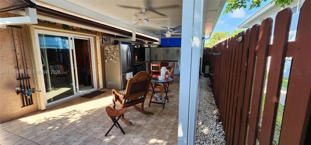 15585 SW 76th Ln A81-8, Miami, FL 33193