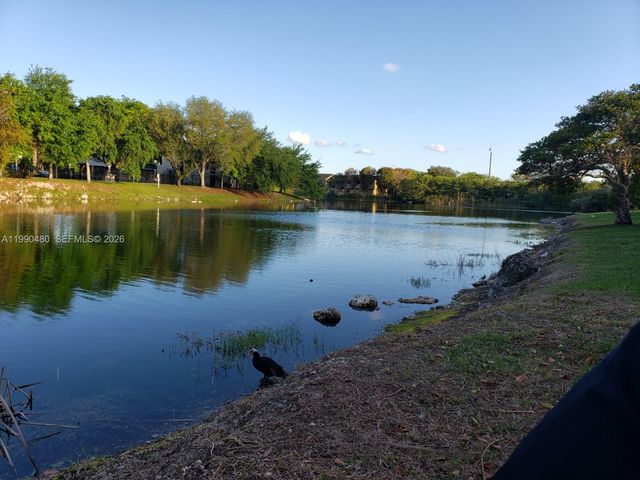 15585 SW 76th Ln A81-8, Miami, FL 33193