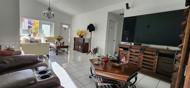 15585 SW 76th Ln A81-8, Miami, FL 33193